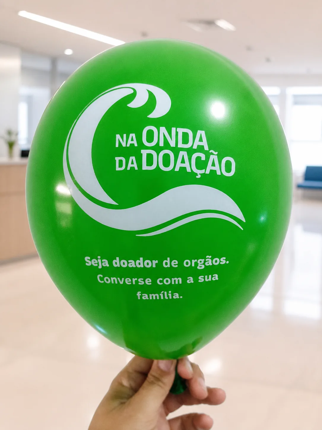 Balão verde para campanha de doação de órgãos