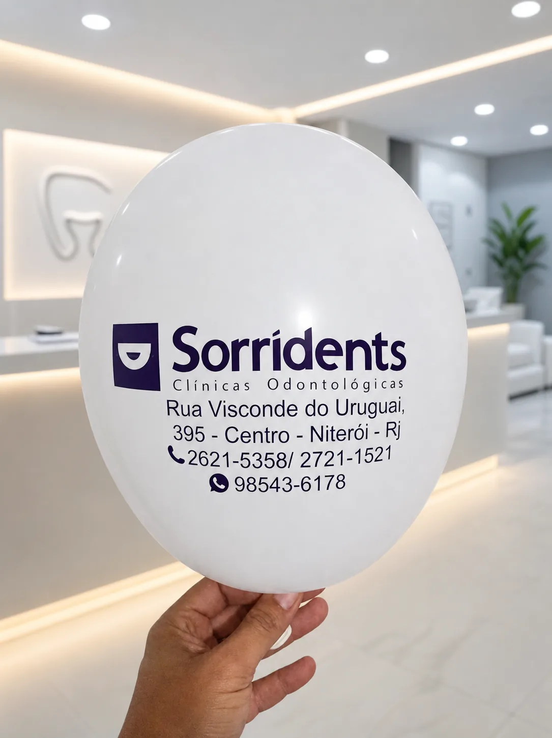 Balão branco personalizado para clínica odontológica