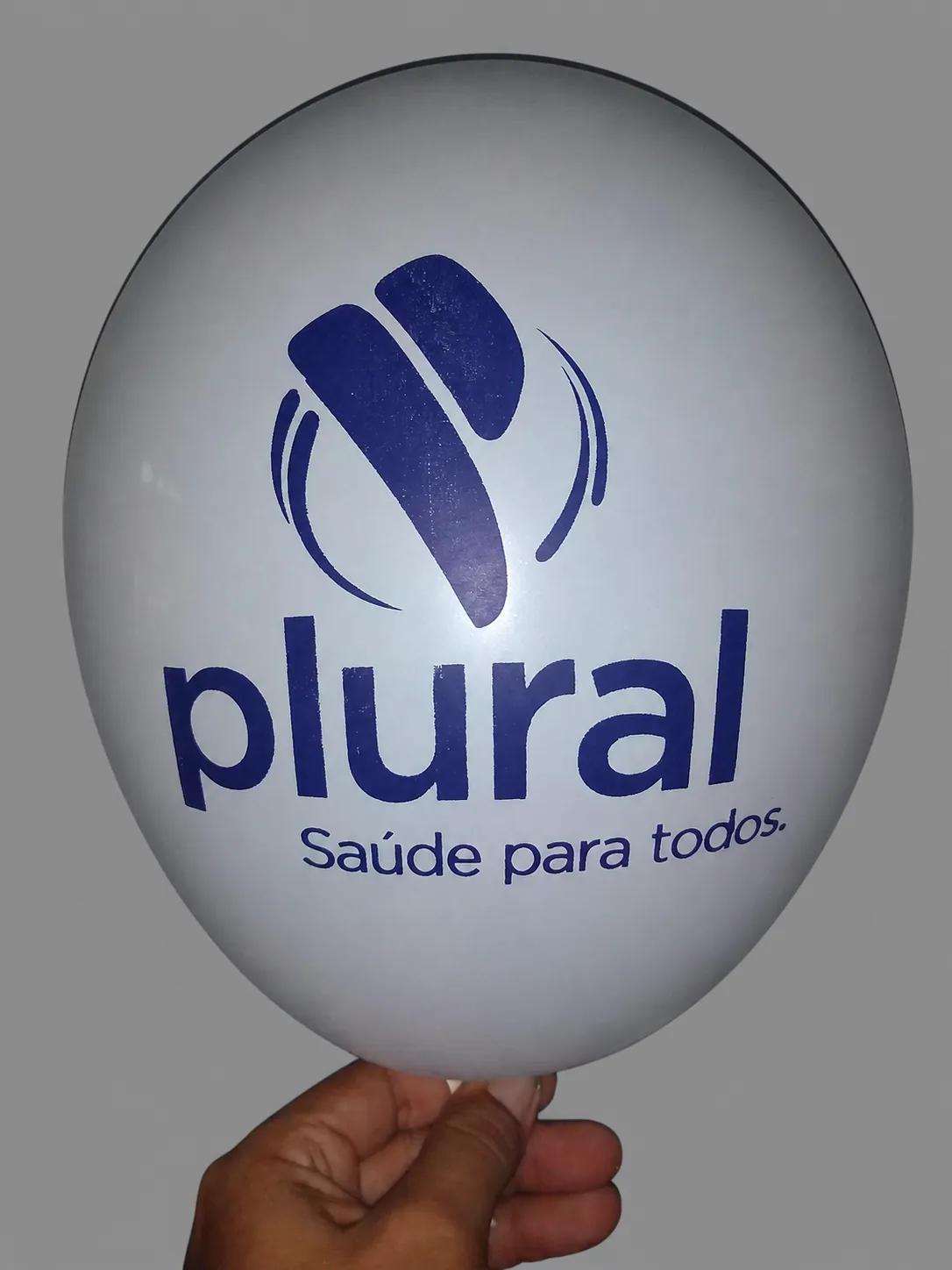 Balão branco personalizado Plural Saúde