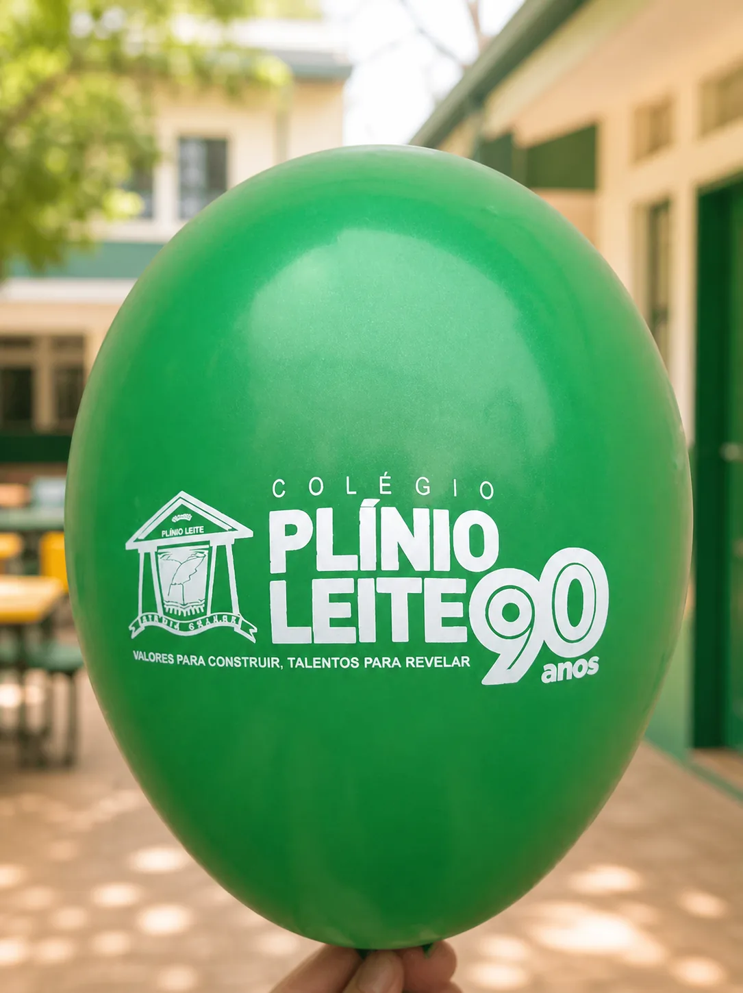 Balão verde personalizado para o Colégio Plínio Leite